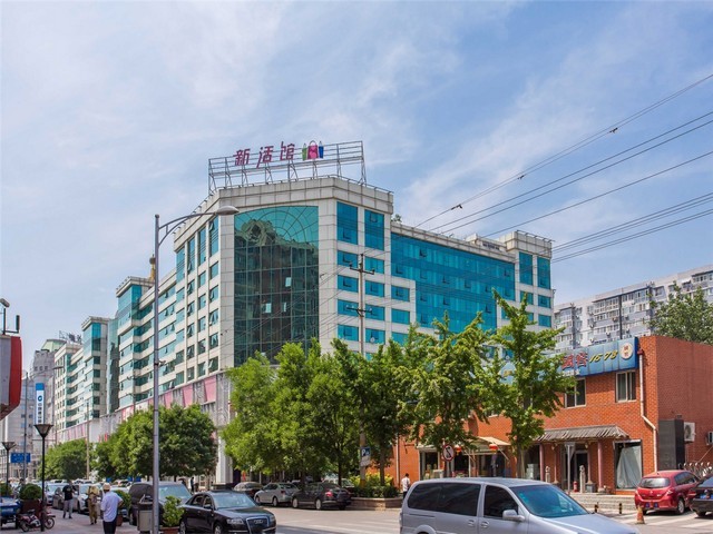 光泽镀锌桥架厂家